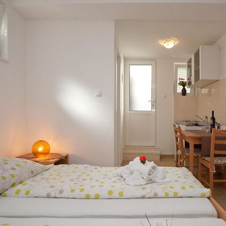Downtown Spalato Private Rooms Εξωτερικό φωτογραφία